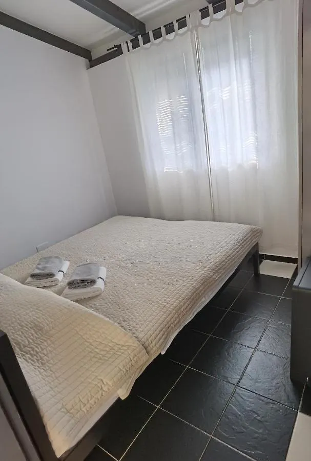 פולה Pine And Lime Apartments