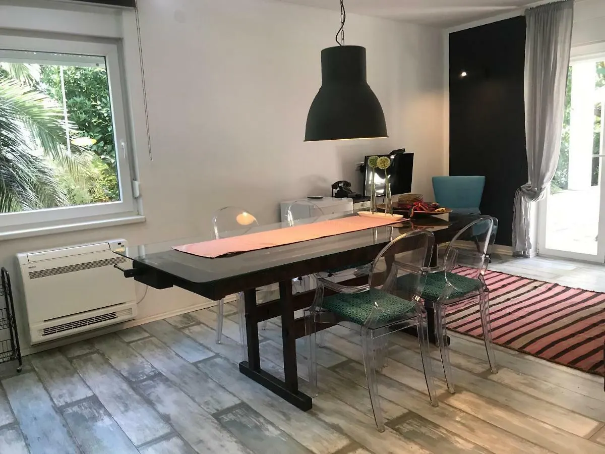 פולה Pine And Lime Apartments קרואטיה