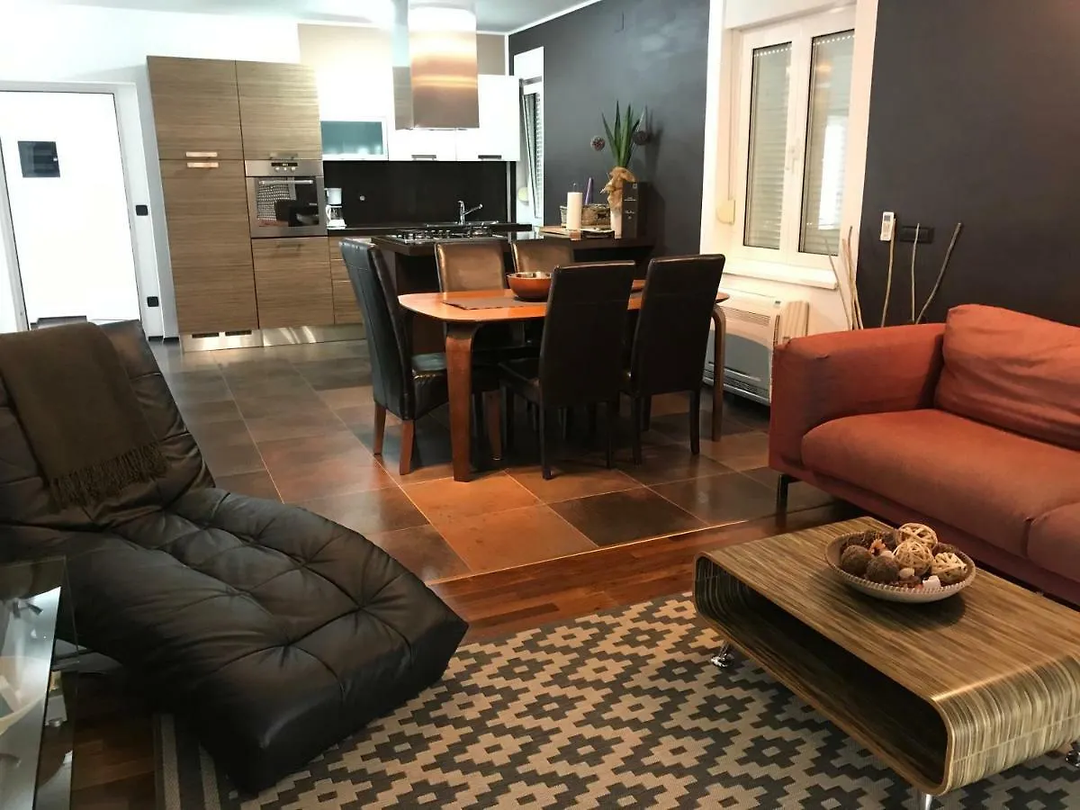 פולה Pine And Lime Apartments