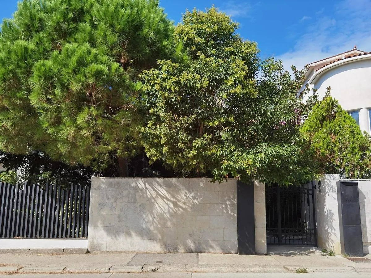 Pine And Lime Apartments Pula Hırvatistan