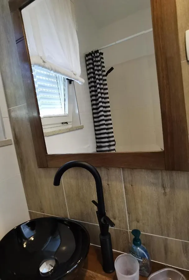 Pine And Lime Apartments Pula Hırvatistan